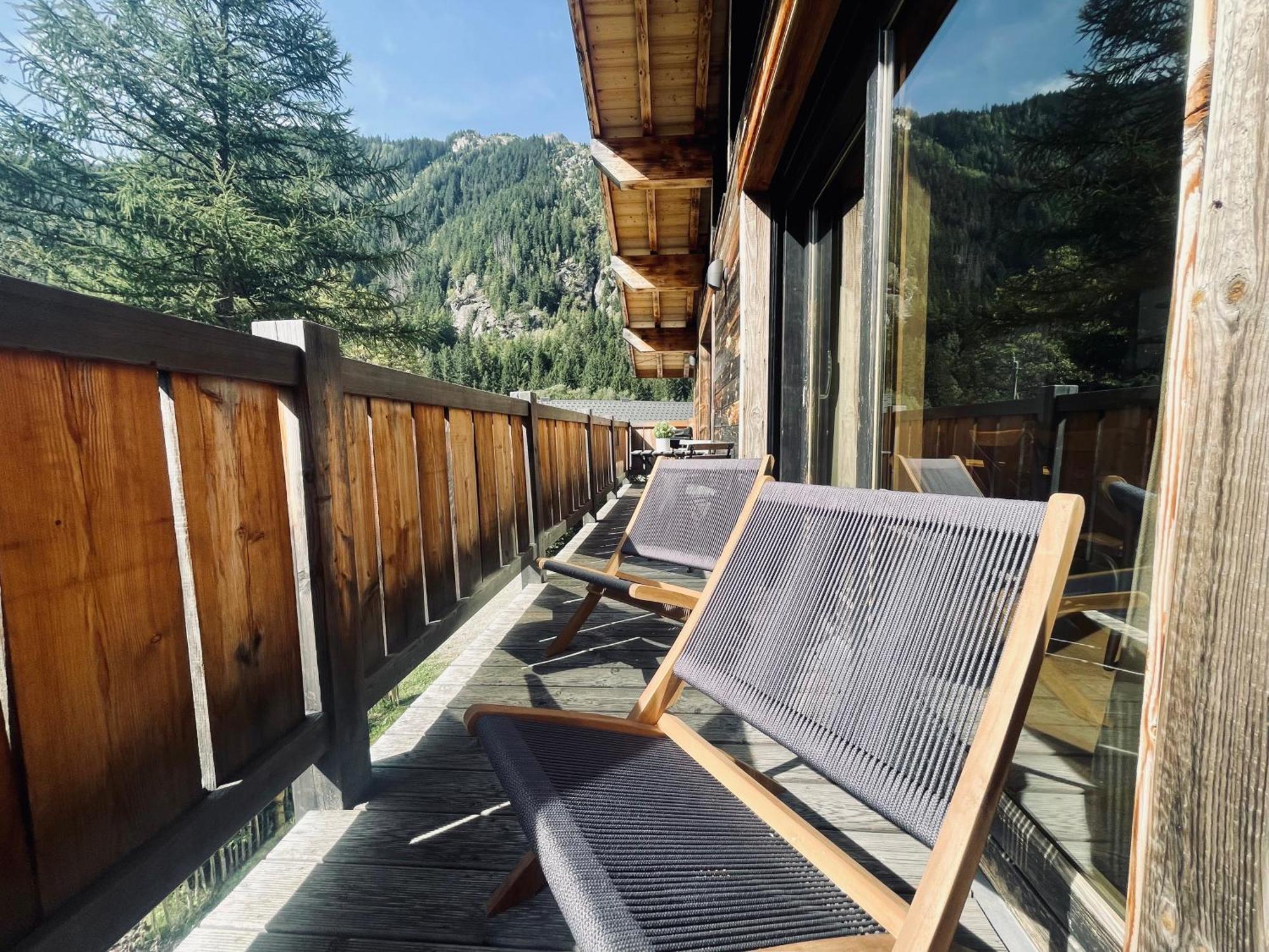 Chalet Le Petit Nicolas, Jacuzzi, Vue Mont Blanc Шамони Екстериор снимка
