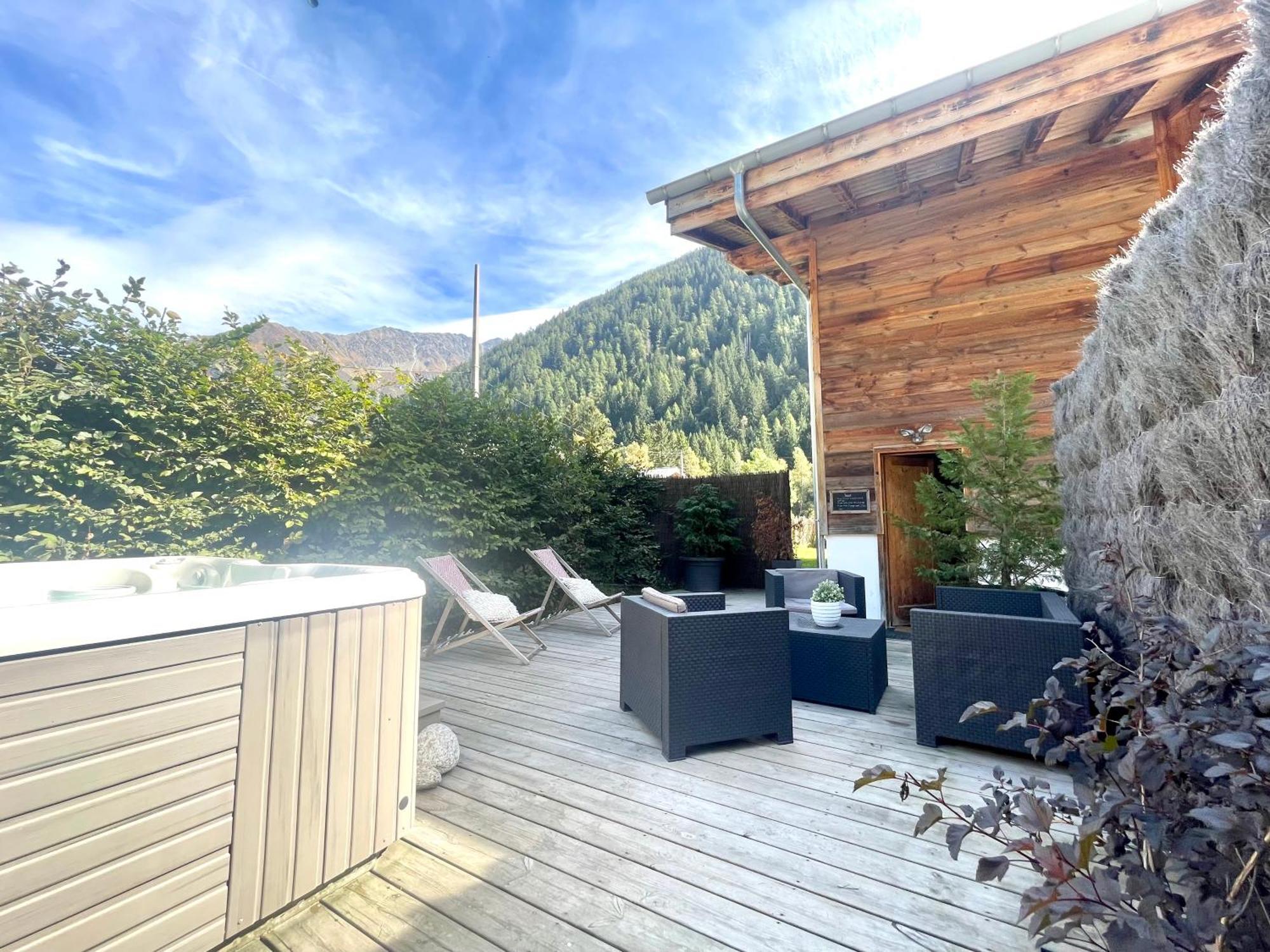 Chalet Le Petit Nicolas, Jacuzzi, Vue Mont Blanc Шамони Екстериор снимка